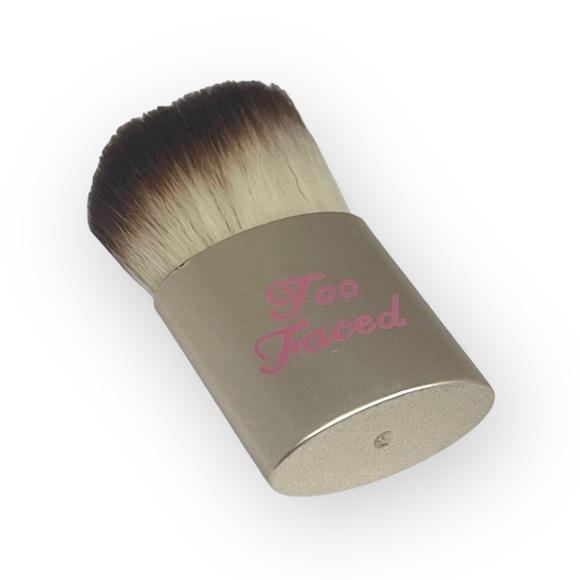 VHTF: new Too Faced ㋛ Contour Buki Teddy Bear Kabuki Powder Brush ㋛ Gold Pink - Picture 11 of 15
